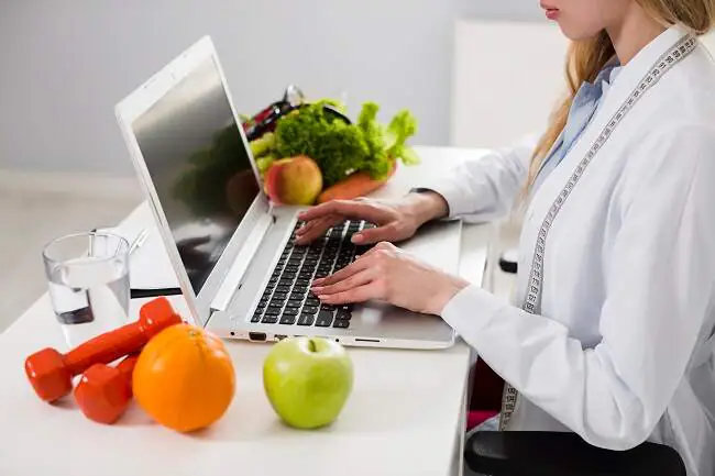 Como um site pode ajudar nutricionistas a ganhar credibilidade e atrair mais pacientes; 2025