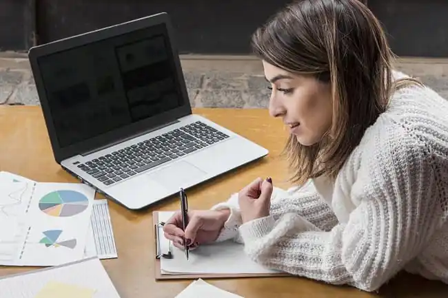 2025: O Guia Completo para Criar Títulos Irresistíveis